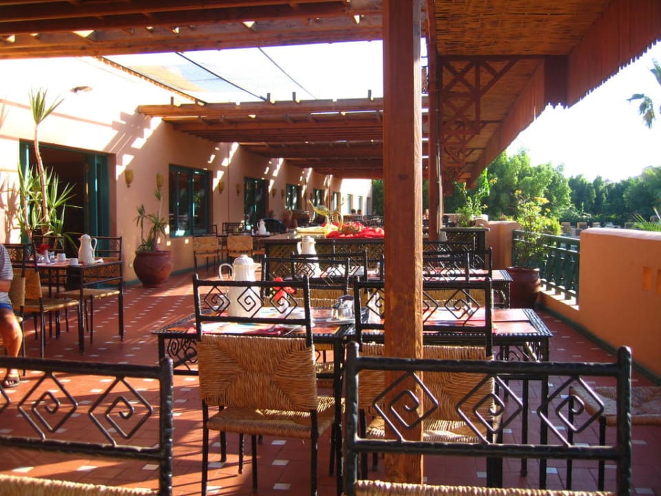 Frühstücksbereich aussen Giftun Azur Resort