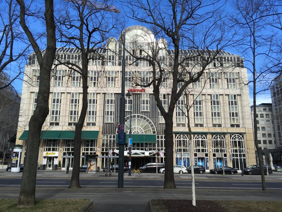 Außenansicht Vienna Marriott Hotel