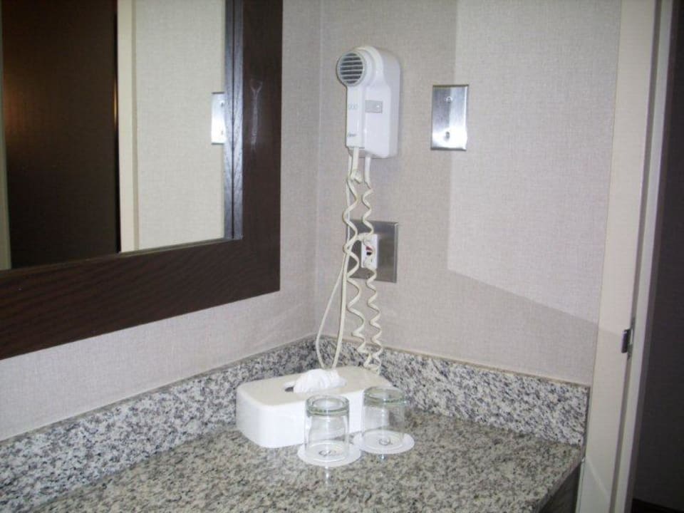 Badezimmer Delta Hotels by Marriott Calgary Downtown