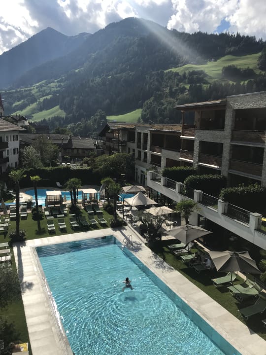 Ausblick STROBLHOF Active Family SPA Resort