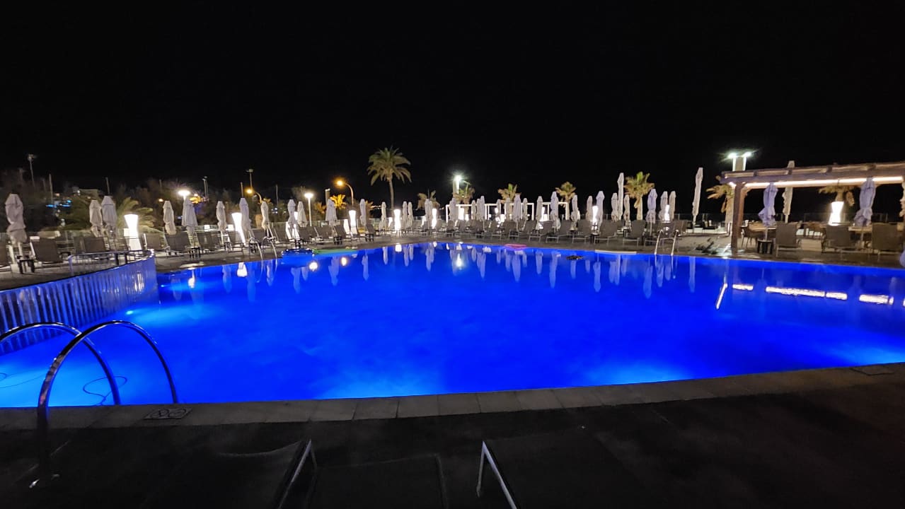 Pool Aparthotel Fontanellas Playa