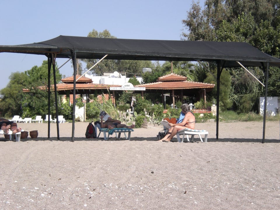 Mit Blick aufs Motel As Queen Beach