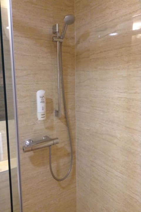 Łazienka w pokoju dwuosobowym Hotel Galaxy