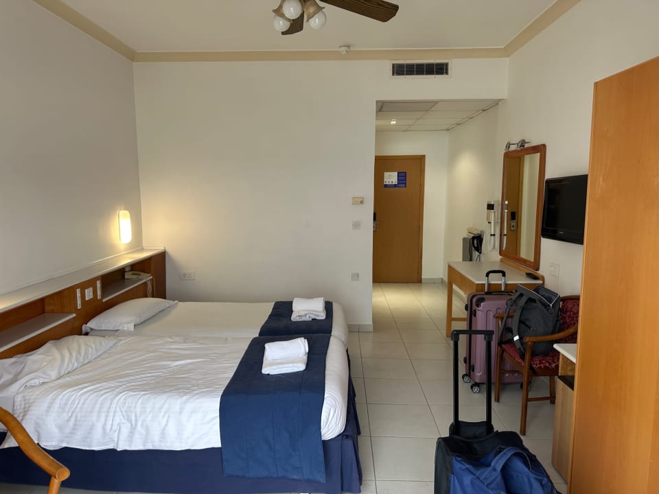 Zimmer Paradise Bay Resort Hotel