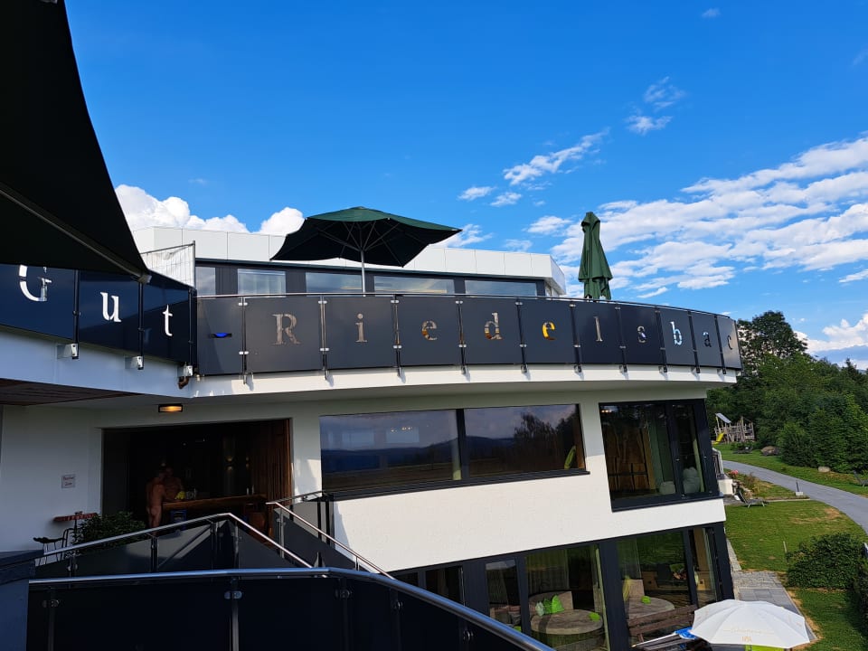 Außenansicht 1. Bier & Wohlfühlhotel Gut Riedelsbach