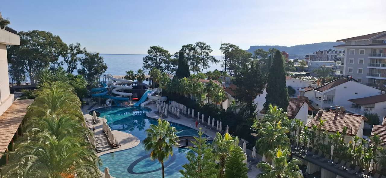 Pool DoubleTree by Hilton Antalya-Kemer