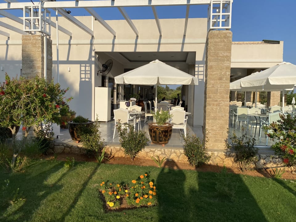 Gartenanlage Sandy Villas Resort