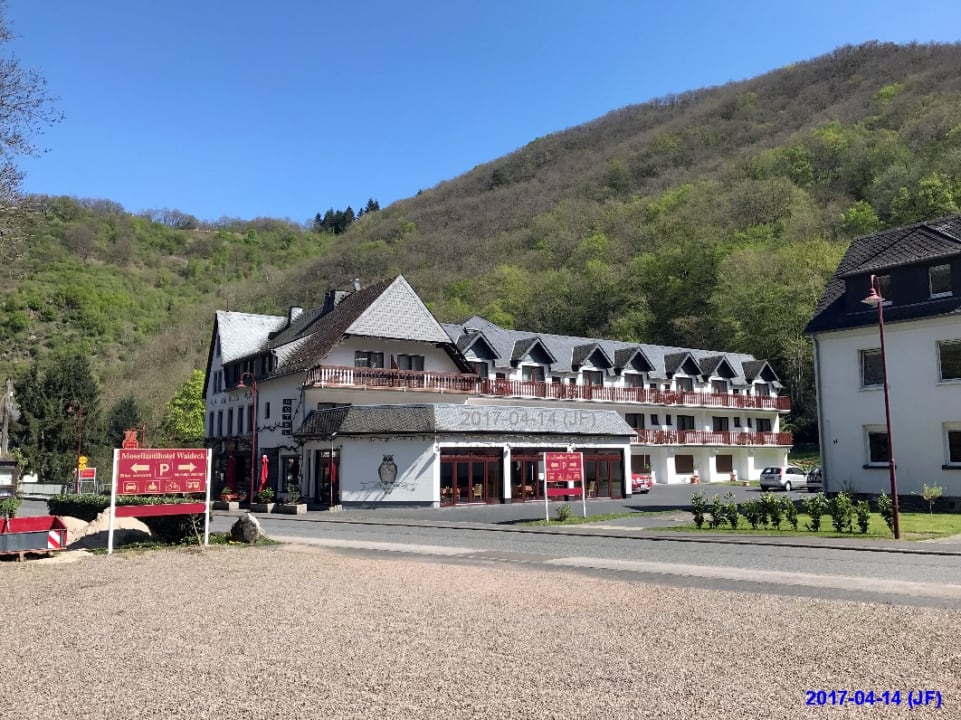 Außenansicht Moselhotel Waldeck