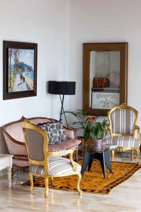 Lobby Hotel Roger de Flor Seleqtta