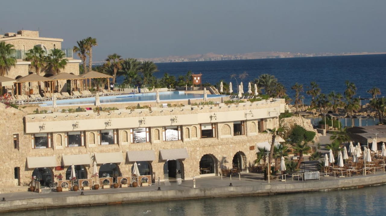 Blick von Frühstück auf Harbor Pickalbatros Citadel Resort