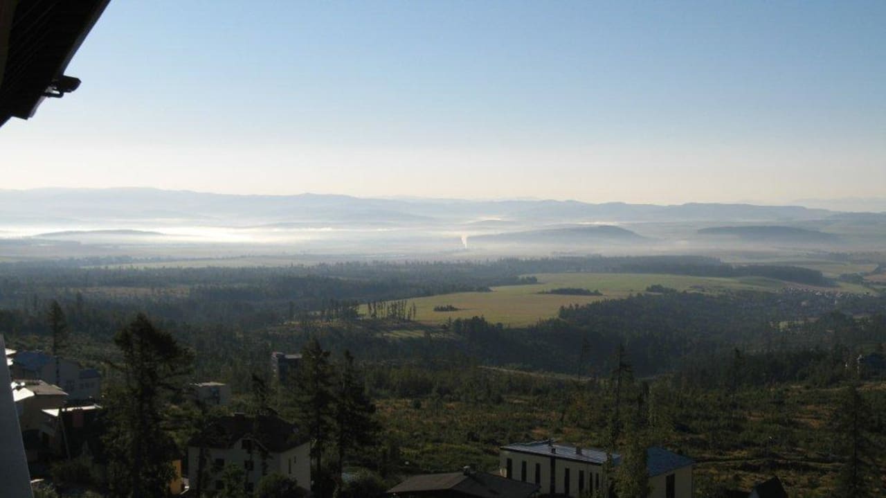 Ausblick in Richtung Poprad Hotel Belevue / Bellevue