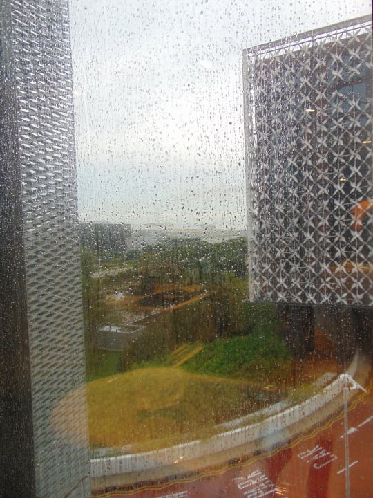 Ausblick Hotel Crowne Plaza Changi Airport