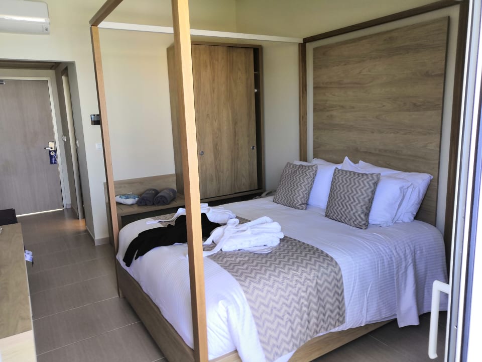 Zimmer Hotel Kalithea Horizon Royal