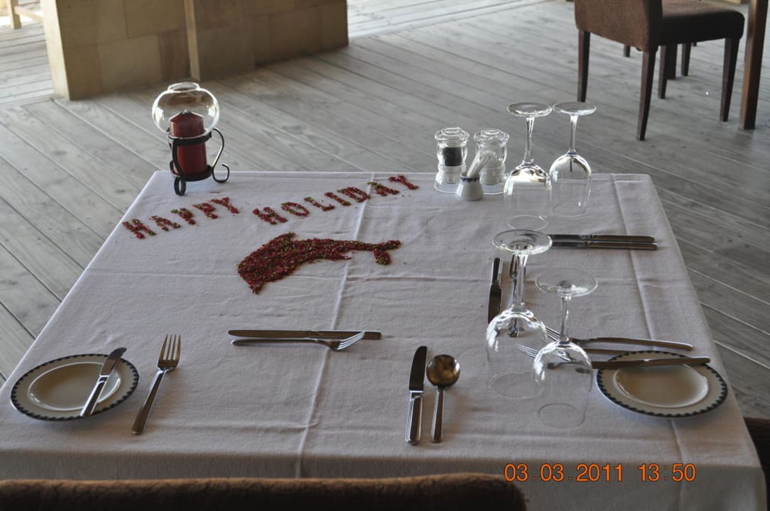 Unser Tisch beim Buffet Kuramathi Maldives