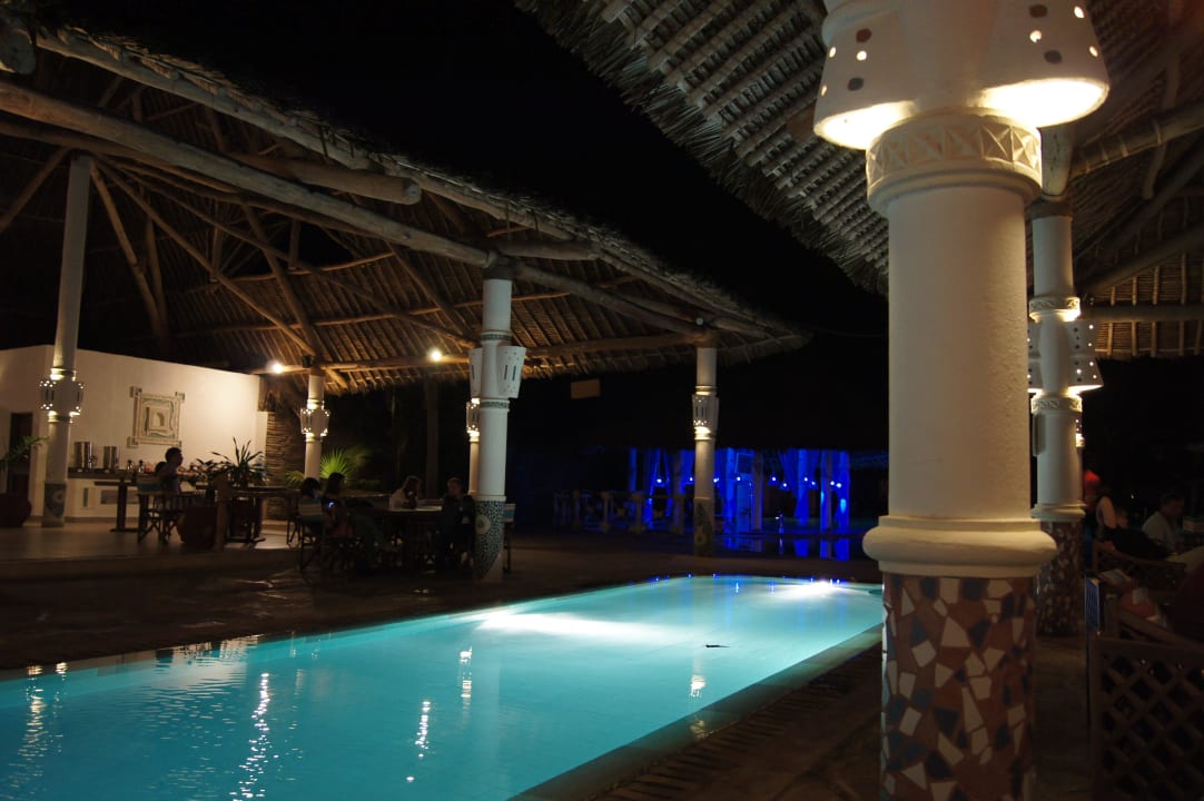 Pool mit Bar Neptune Village Beach Resort & Spa