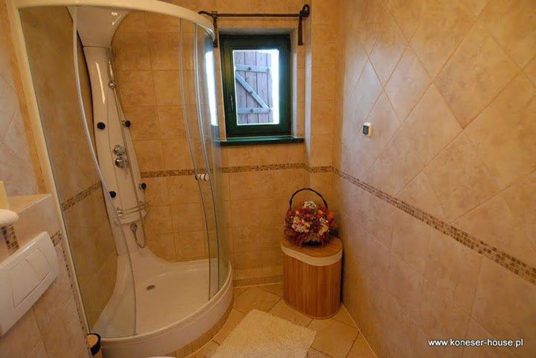 Łazienka Guesthouses Domy Konesera