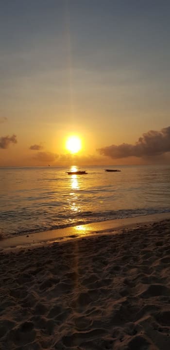 Außenansicht Neptune Pwani Beach Resort & Spa