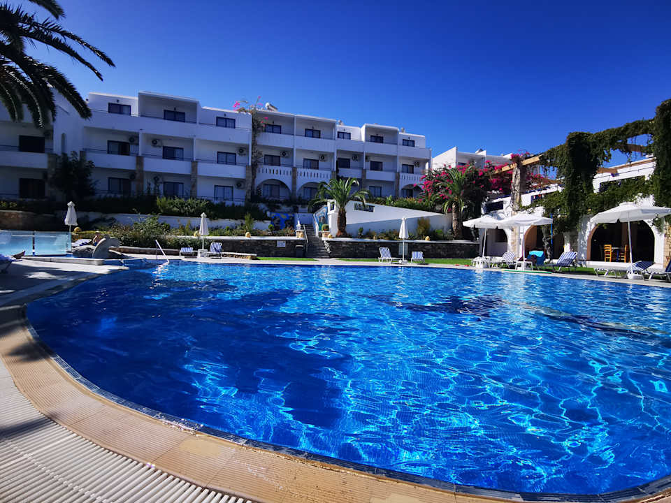 Pool Ekaterini Hotel