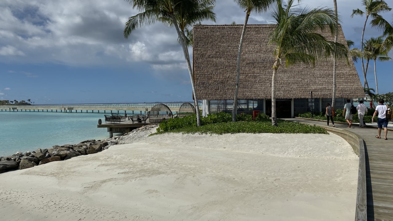 Strand Hard Rock Hotel Maldives
