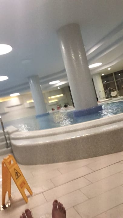 Pool Grand Hotel Portoroz - LifeClass Hotels & Spa