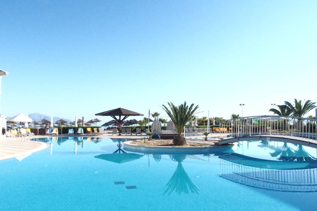 Pool Atlantica Marmari Palace