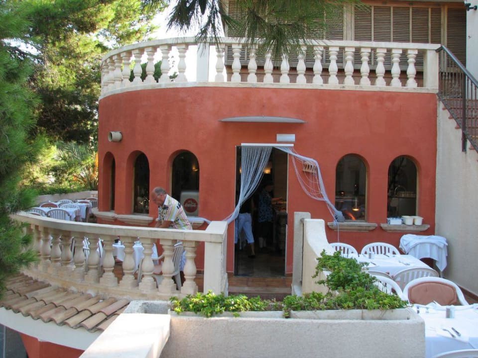Außenbereich der Restaurants Es Bauló Petit Hotel