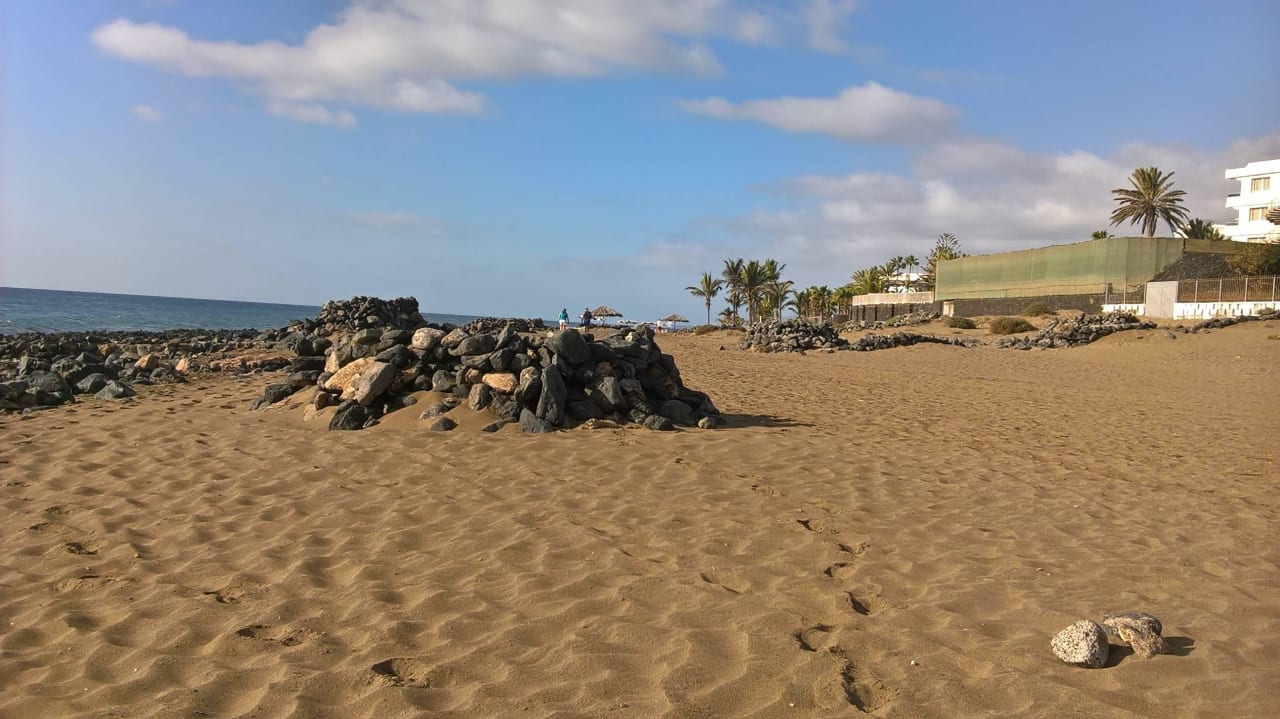 Plage vers Puerto del Carmen Hipotels La Geria