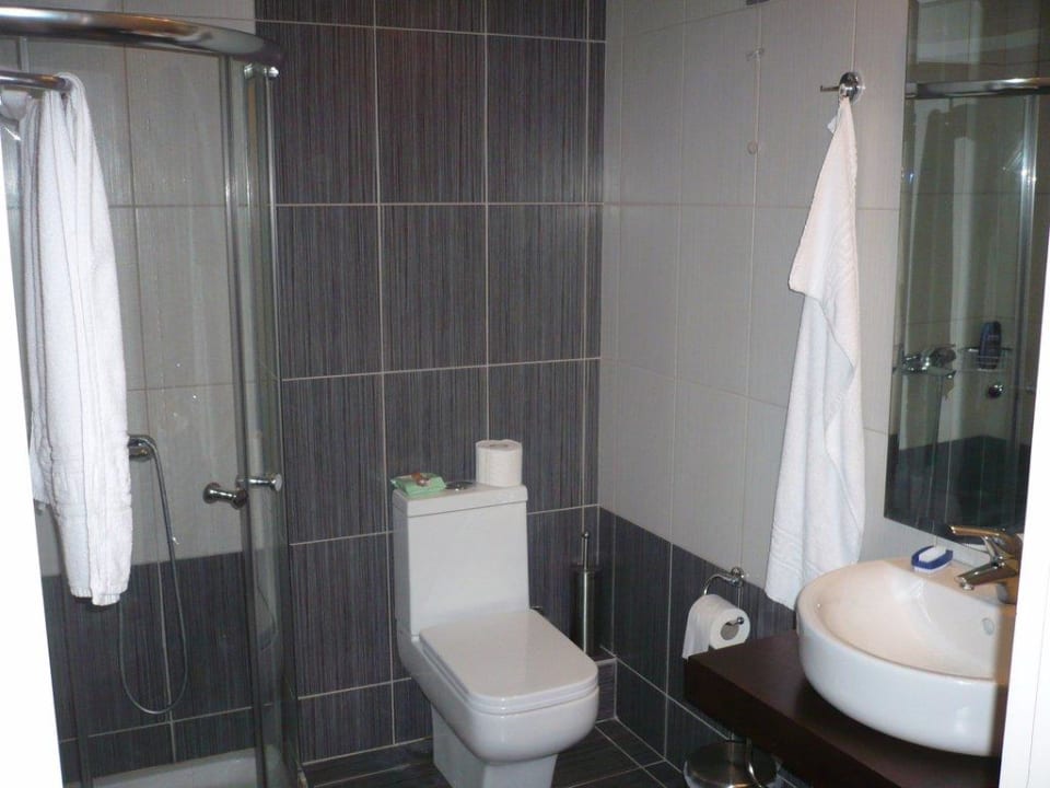 Baderzimmer-Dusche-WC Elena Beach Hotel