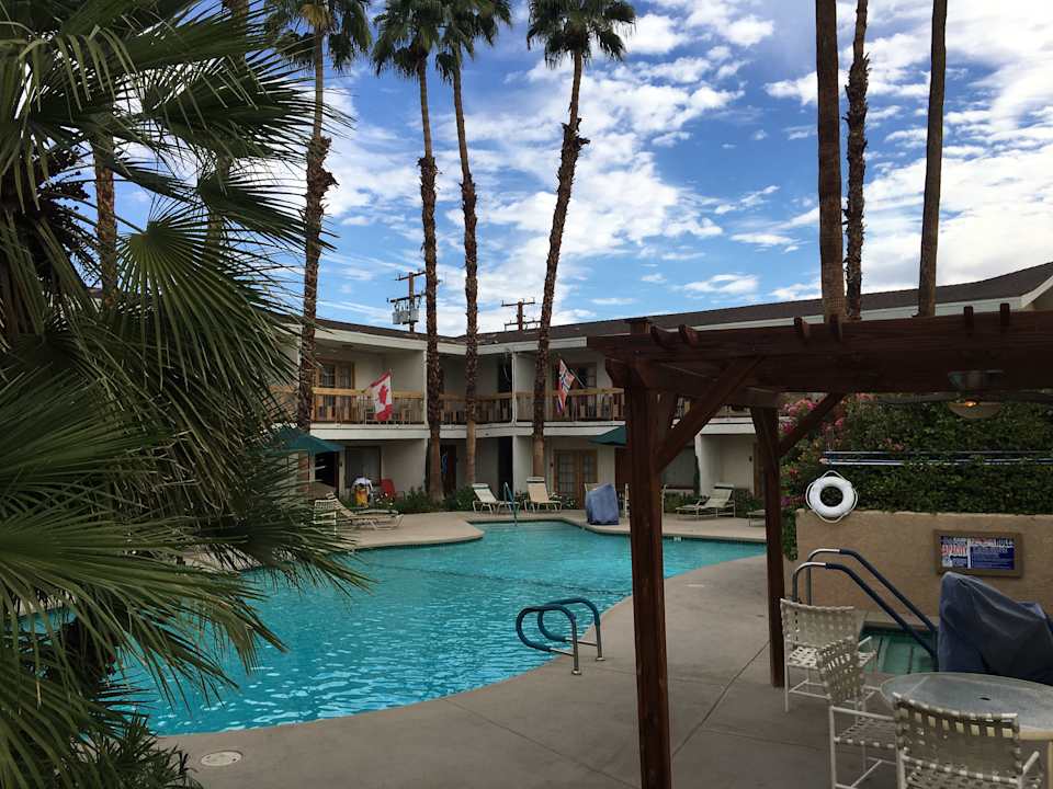 Pool Hotel The Inn at Deep Canyon