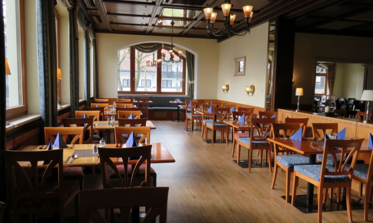 Großer Speiseraum Hotel Resort Birkenhof Therme