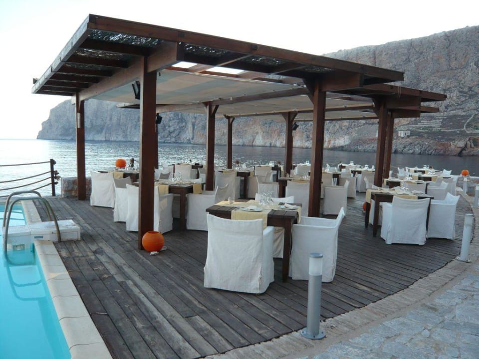 Frühstücks und Restaurantterrasse Hotel Kyrimai