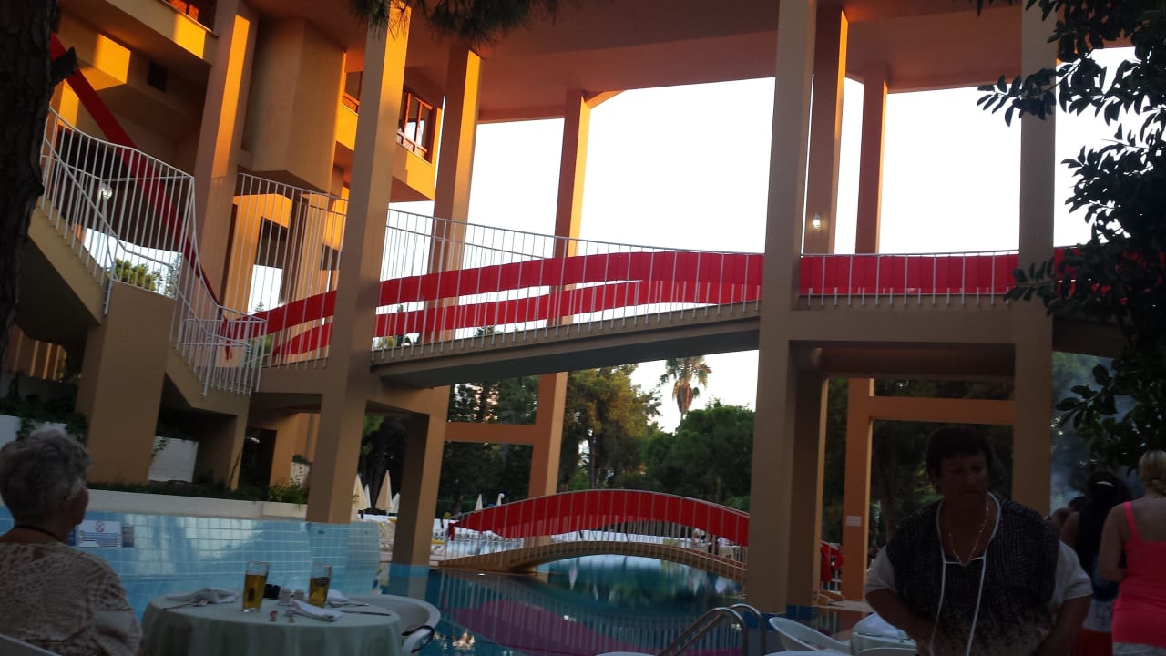 Pool 3 Asteria Collection Side