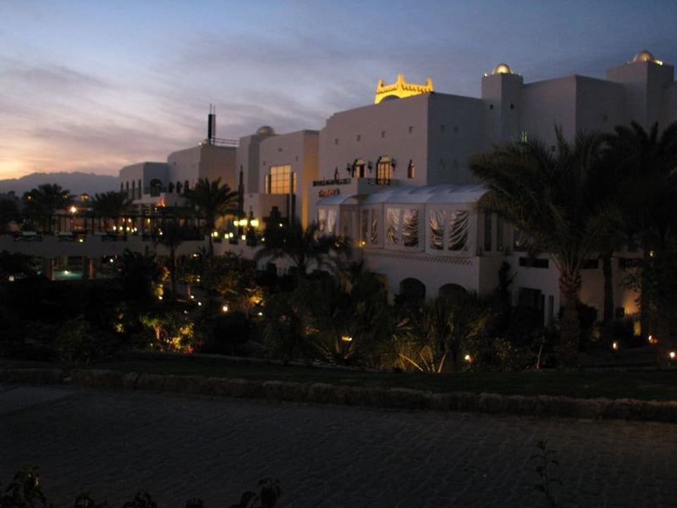 Restaurant am Abend Sharm Resort