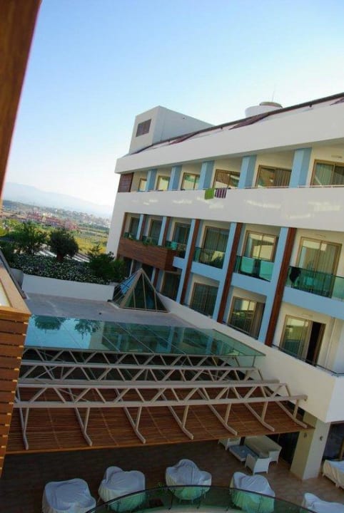 Anlage Port Side Resort Hotel