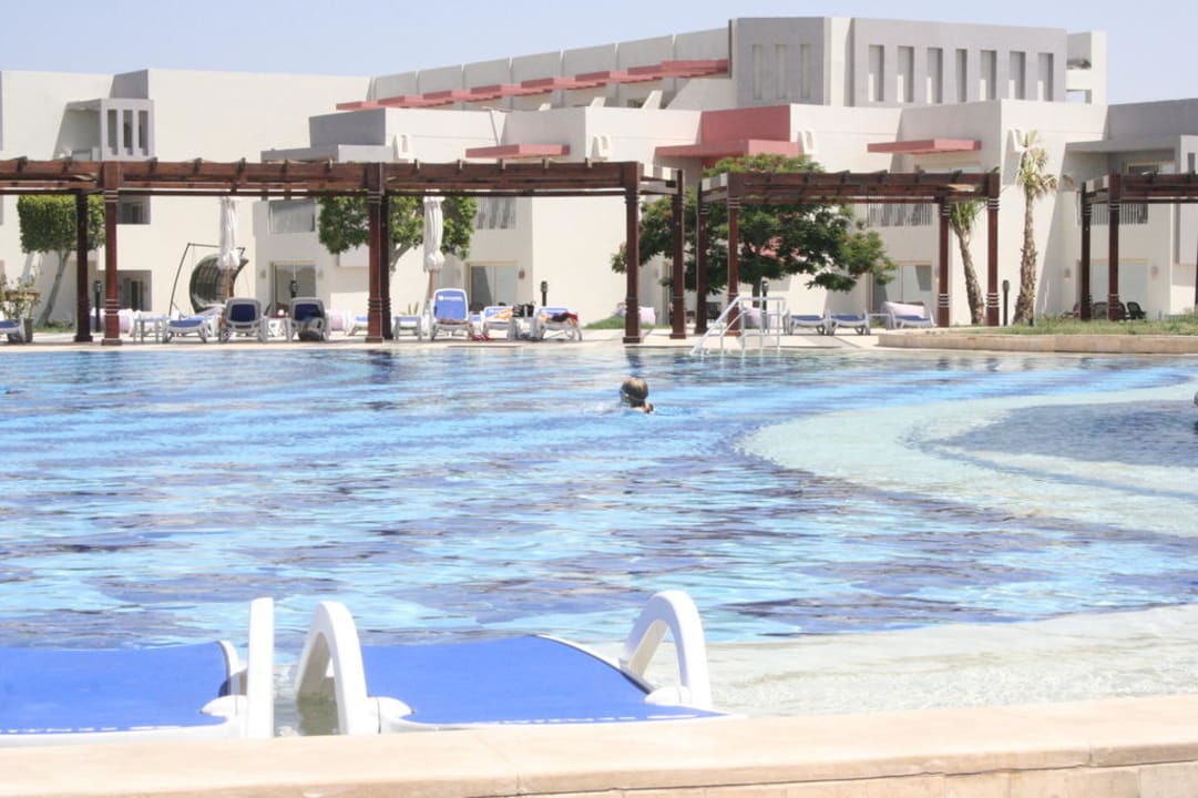 Pool und Bar SUNRISE Crystal Bay - TUI BLUE