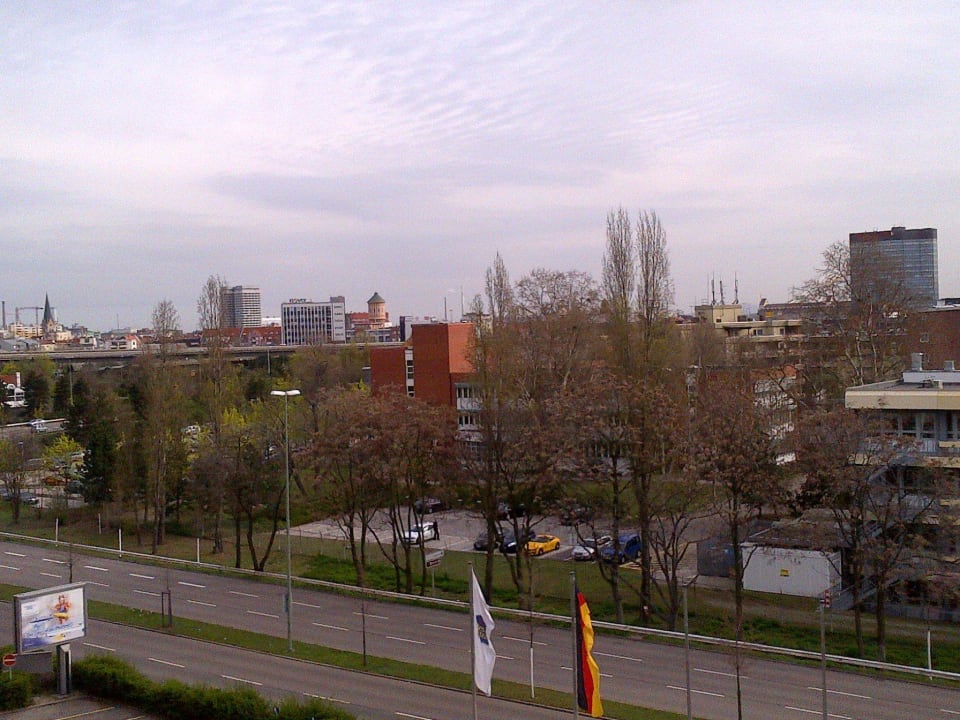 Ausblick Leoso Hotel Ludwigshafen
