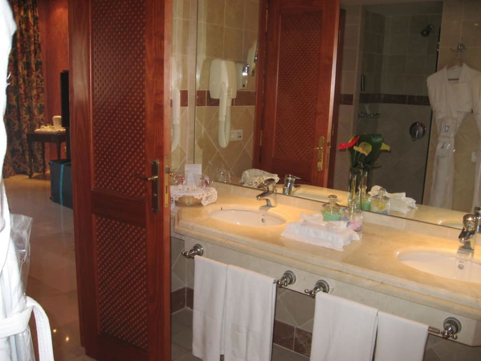 Ein Teilausschnitt vom riesigen Badbereich! Dreams Jardín Tropical