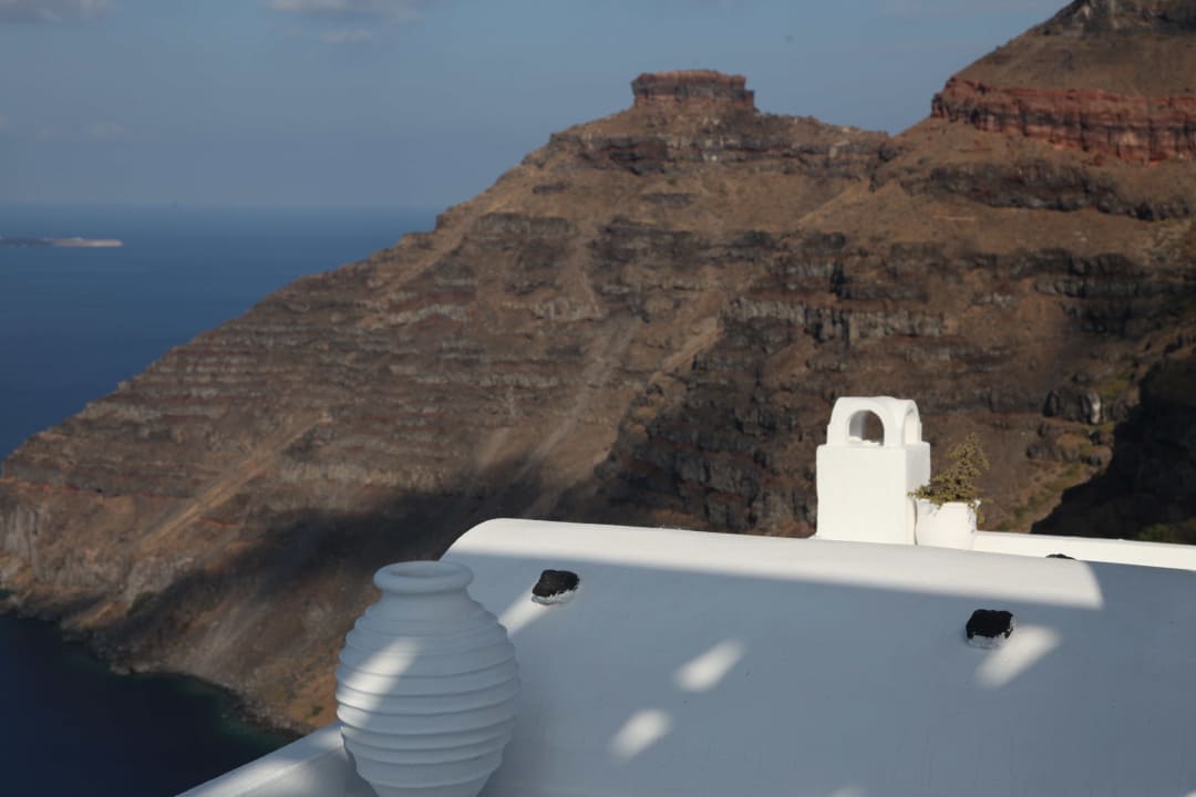 Blick zum Skaros-Felsen Hotel Agali Houses