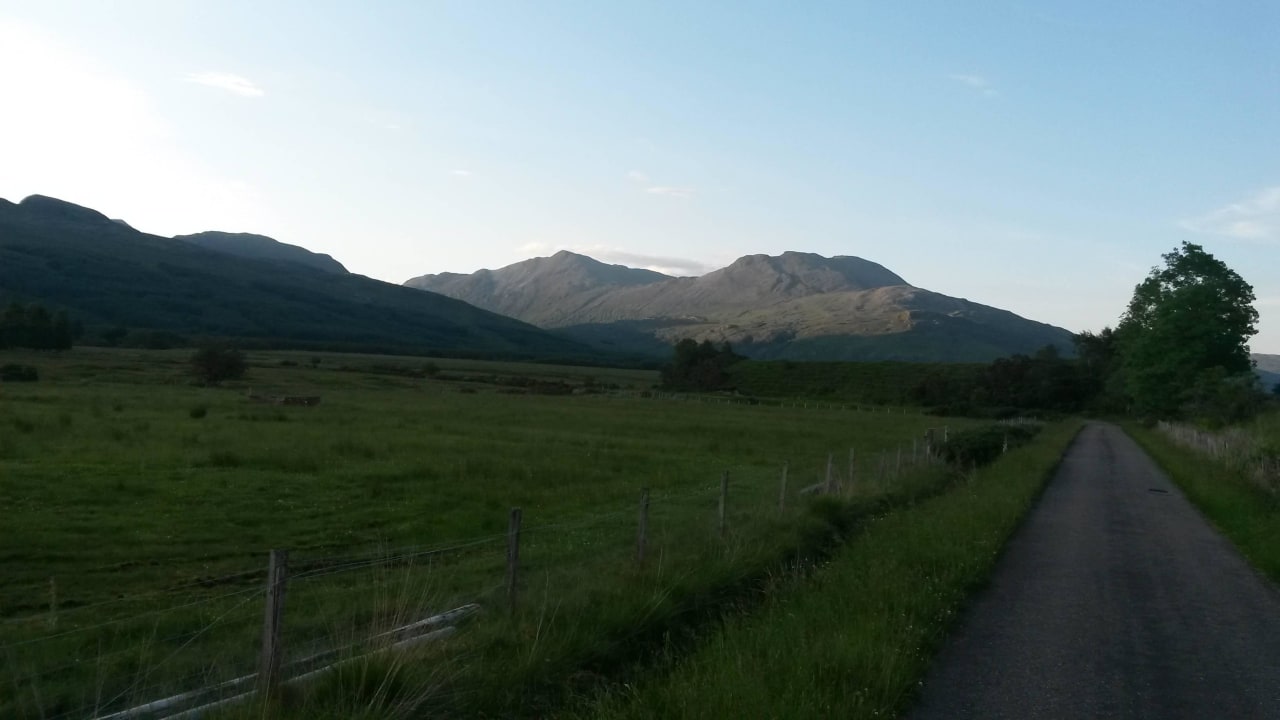 Kurz hinter dem Hotel The Strathcarron Hotel