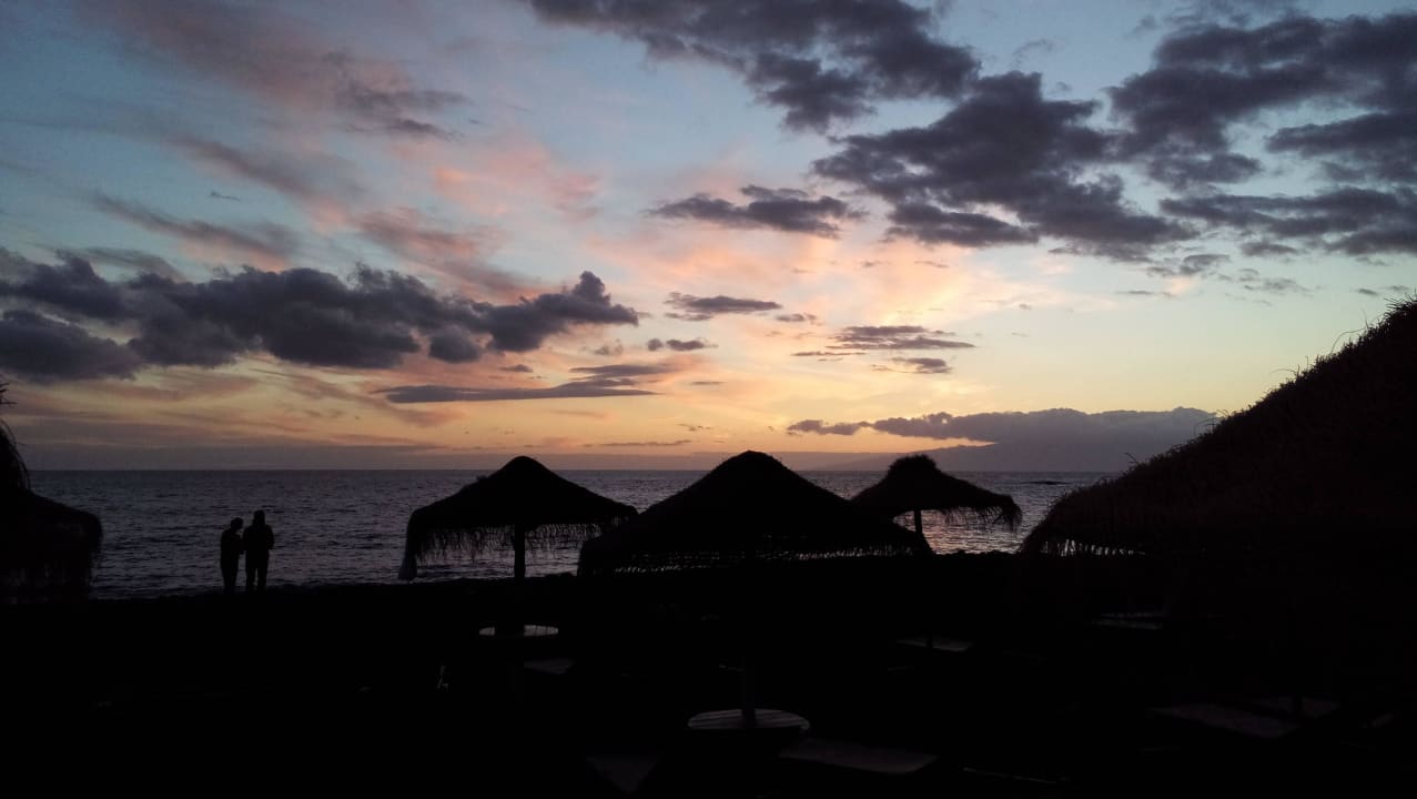 Lavastrand Abends an der Bar HOVIMA Jardin Caleta