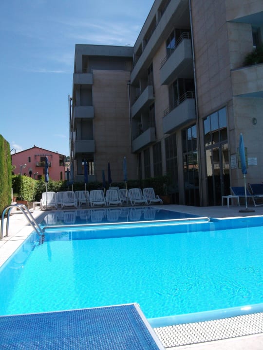 Pool Hotel Idania