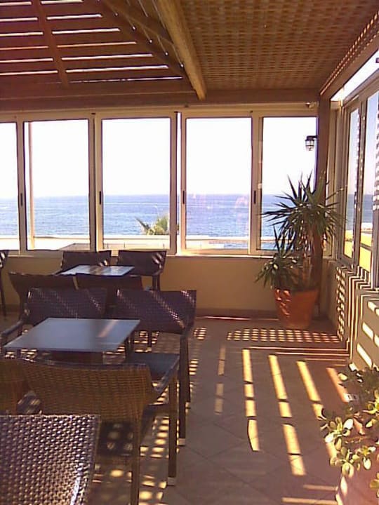Ausblick neben der Bar zum Meer Castello Village Resort