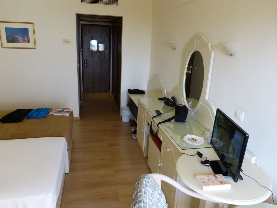 Unser Zimmer im Haupthaus Hotel Kalithea Mare Palace
