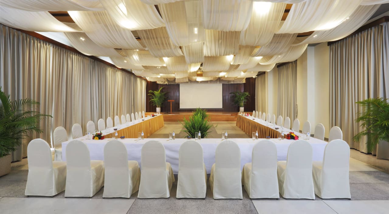 U Shape Meeting Room The Cliff Resort & Residences