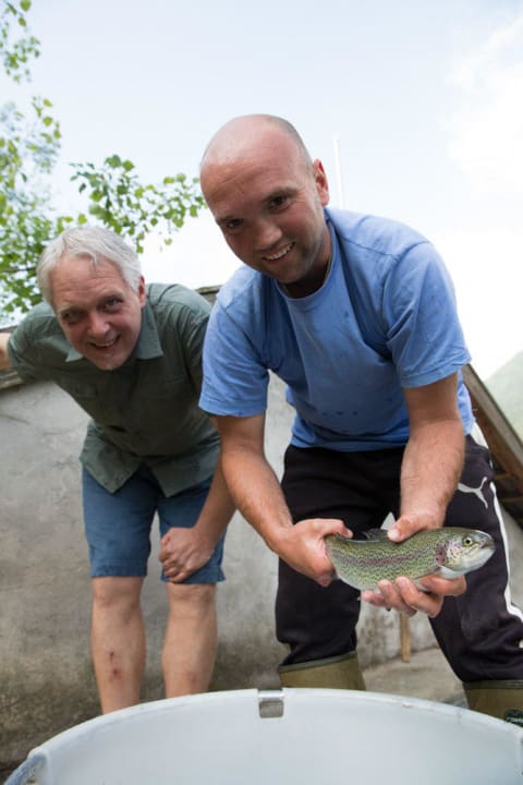 Passeirer Fisch, Siegi mit Stefan-Fischlieferant Genießer- & Wanderhotel Jägerhof