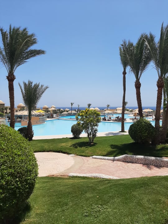 Pool Serenity Alpha Beach