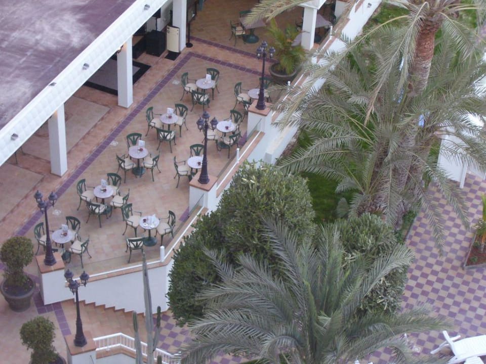 Terrasse der Bar vom Dach aus gesehen Hotel Riu Palace Tres Islas