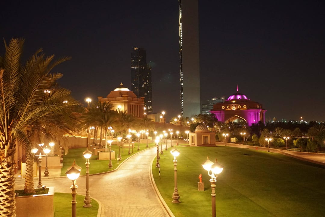 Blick vom Haupteingang Emirates Palace Mandarin Oriental