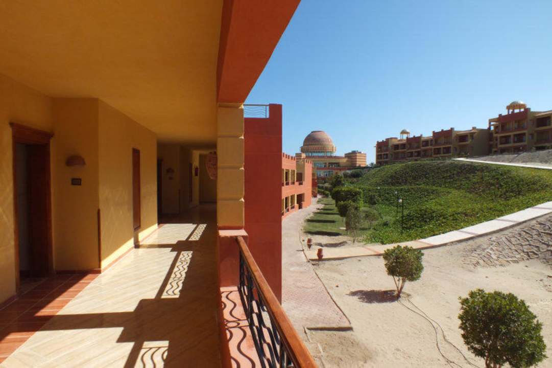 Blick zur Lobby Malikia Resort Abu Dabbab