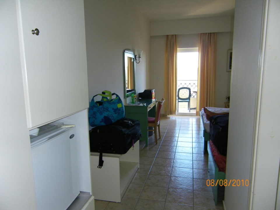 Blick von der Eingangstüre Grand Hotel Holiday Resort